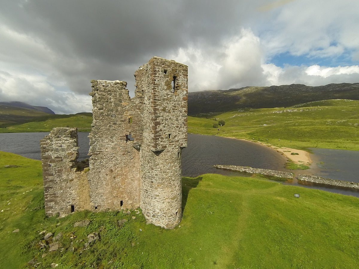 Ardvreck Castle am Loch Assynt